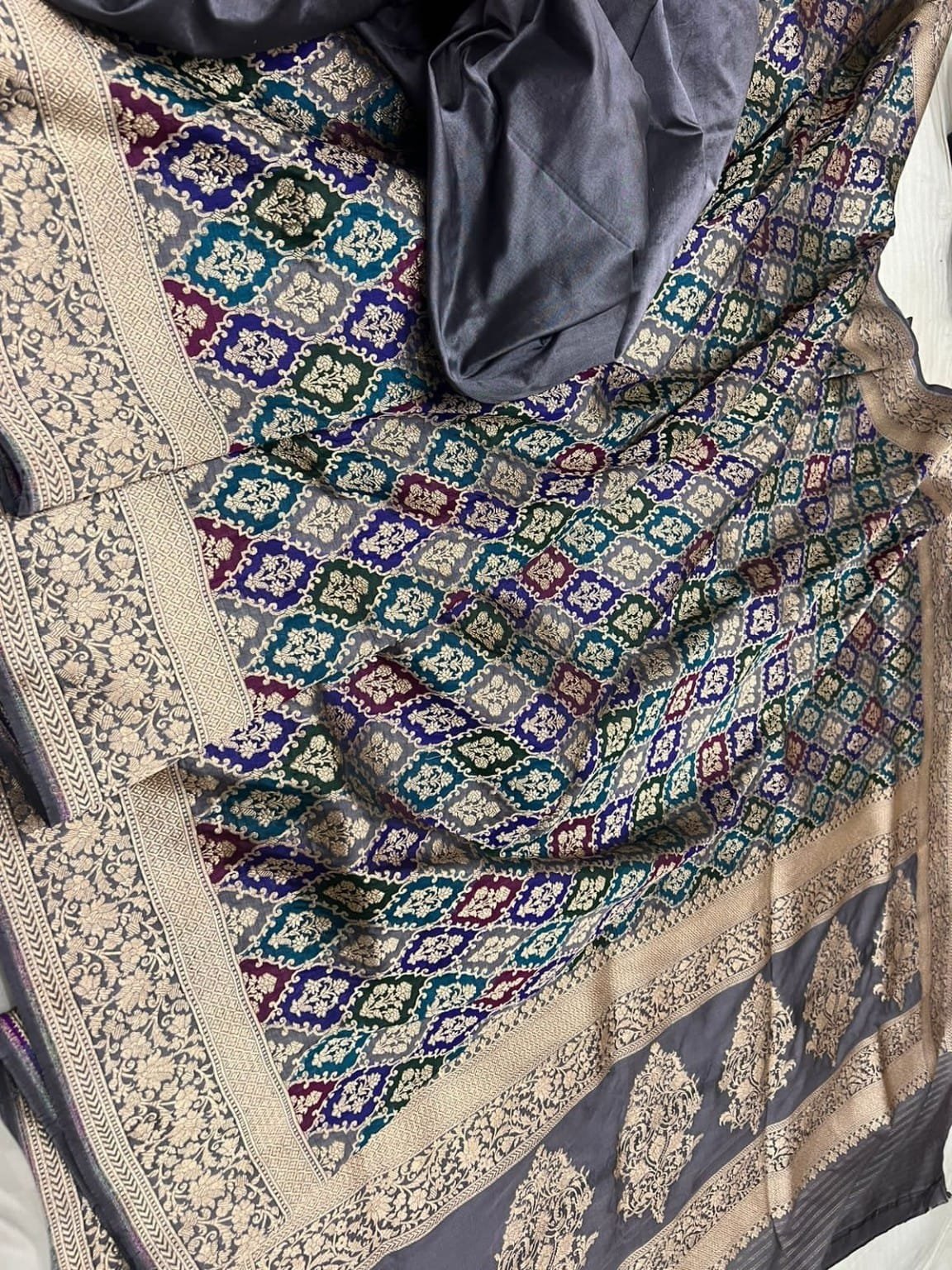 Authentic Grey Rangkat Banarasi