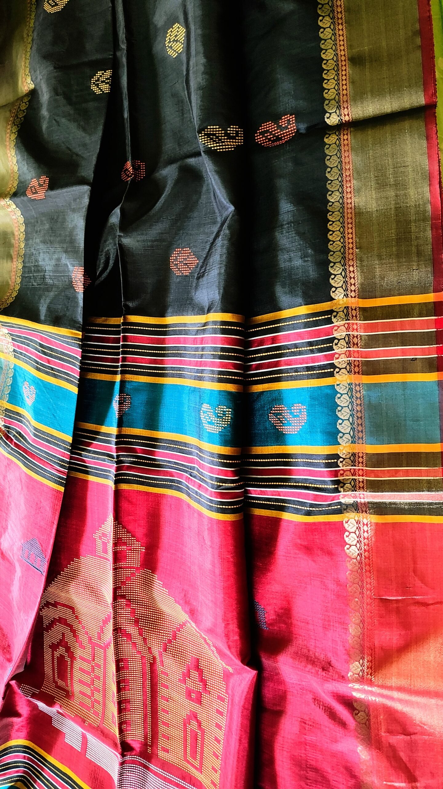 kalakhetra_temple_saree_b